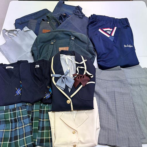 神奈川県 私立 聖セシリア女子中学校高等学校 冬服夏服一式 大量 カバン複数あり